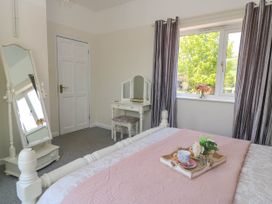 Downs View - Somerset & Wiltshire - 1040766 - thumbnail photo 21