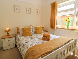 Downs View - Somerset & Wiltshire - 1040766 - thumbnail photo 24