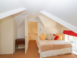 The Coach House - Hampshire - 1041121 - thumbnail photo 25