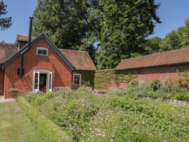 The Coach House - Hampshire - 1041121 - thumbnail photo 29