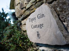 Tipsy Gin Cottage - Lake District - 1041196 - thumbnail photo 19