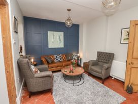 6 Castle Street - Shropshire - 1042289 - thumbnail photo 2
