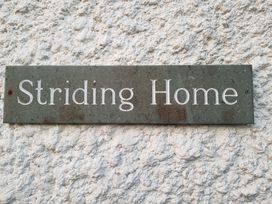 Striding Home - Lake District - 1042512 - thumbnail photo 3
