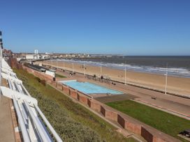 Southdowne - North Yorkshire (incl. Whitby) - 1043552 - thumbnail photo 51