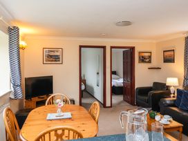 The Hayloft Cottage Apartment - Dorset - 1044776 - thumbnail photo 9