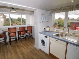 7 Lilac Terrace - North Yorkshire (incl. Whitby) - 1044845 - thumbnail photo 10