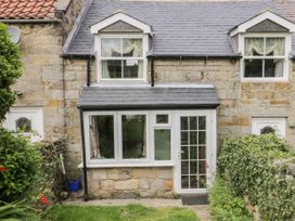 7 Lilac Terrace - North Yorkshire (incl. Whitby) - 1044845 - thumbnail photo 2