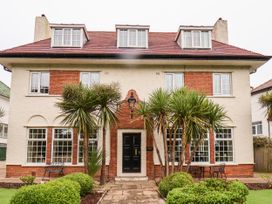 Yardley Manor - North Yorkshire (incl. Whitby) - 1045213 - thumbnail photo 3