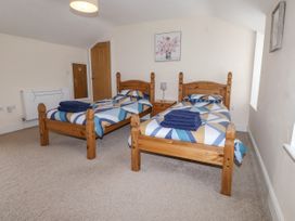 Rowarth - North Wales - 1045884 - thumbnail photo 16