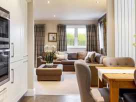 The Penthouse at Carus Green Golf Club - Lake District - 1046004 - thumbnail photo 7