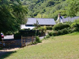 Higher Bumsley Barn - Devon - 1046399 - thumbnail photo 2