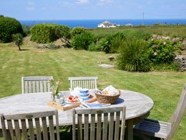 Merlins Cottage - Cornwall - 1048526 - thumbnail photo 2