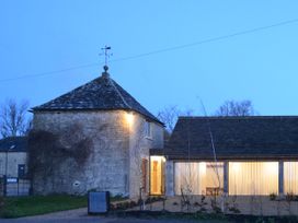 High Cogges Farm Holiday Cottages – The Granary - Cotswolds - 1049150 - thumbnail photo 17