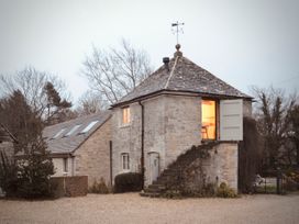 High Cogges Farm Holiday Cottages – The Granary - Cotswolds - 1049150 - thumbnail photo 1