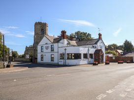 The Five Bells Inn - Norfolk - 1049236 - thumbnail photo 2