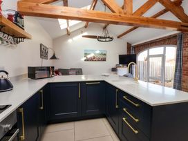 Kingfisher Corner - North Yorkshire (incl. Whitby) - 1049480 - thumbnail photo 9