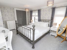 7 Hope Road - Isle of Wight & Hampshire - 1049509 - thumbnail photo 23