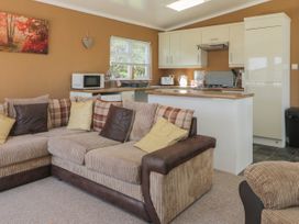Jonstone Pines - North Yorkshire (incl. Whitby) - 1049947 - thumbnail photo 4