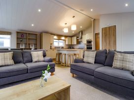 3 bedroom Lodge at Pevensey Bay - Kent & Sussex - 1050157 - thumbnail photo 6