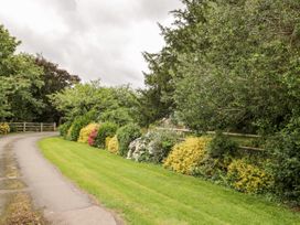 Lawn Farm Cottage - Cotswolds - 1050419 - thumbnail photo 36