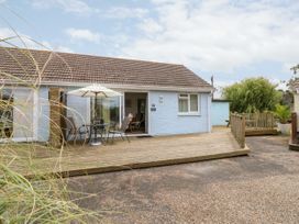 Buddleia Cottage - Isle of Wight & Hampshire - 1051305 - thumbnail photo 1