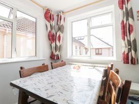Swanage Town Apartment - Dorset - 1051693 - thumbnail photo 11