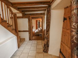 Goodalls - Isle of Wight & Hampshire - 1052289 - thumbnail photo 4