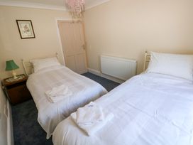 Ty Coch y Castell - South Wales - 1052492 - thumbnail photo 22