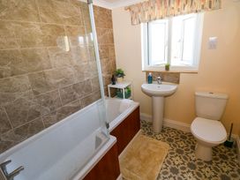 Ty Coch y Castell - South Wales - 1052492 - thumbnail photo 23