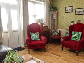 Old Post Office - Kent & Sussex - 1052575 - thumbnail photo 3