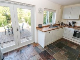 Oysterbank Cottage - South Wales - 1053063 - thumbnail photo 9