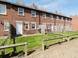 Stephenson Cottage - North Yorkshire (incl. Whitby) - 1053446 - thumbnail photo 1