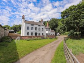 Plas Coch - North Wales - 1053515 - thumbnail photo 2