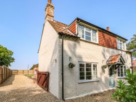 Sunnyside Cottage - Lincolnshire - 1053634 - thumbnail photo 1