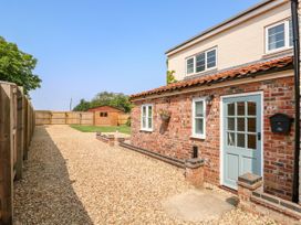 Sunnyside Cottage - Lincolnshire - 1053634 - thumbnail photo 3