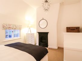Kings Cottage - Peak District - 1053688 - thumbnail photo 9