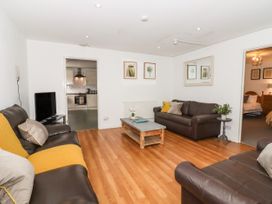 BB House - Central England - 1053798 - thumbnail photo 5