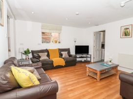 BB House - Central England - 1053798 - thumbnail photo 6