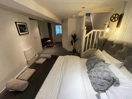 7 Castle Terrace - North Wales - 1053868 - thumbnail photo 11