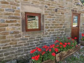 The Old Cart House - Peak District - 1054258 - thumbnail photo 21