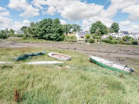 Sea Pickle Cottage - South Wales - 1054710 - thumbnail photo 33