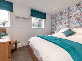 The Rooftop - Peak District - 1055205 - thumbnail photo 37