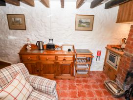 Old Blacksmiths Cottage - Lincolnshire - 1055768 - thumbnail photo 9