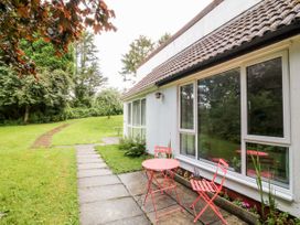 Beau's Bungalow - Cornwall - 1055918 - thumbnail photo 18