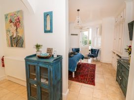 The Hideaway - Cotswolds - 1056204 - thumbnail photo 15