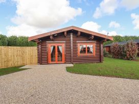 Maple Lodge - Lincolnshire - 1056287 - thumbnail photo 1