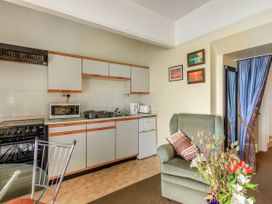 Clooneavin Apartment 4 - Devon - 1056492 - thumbnail photo 8