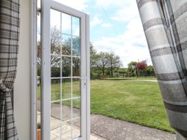 Hillcrest - Lincolnshire - 1057269 - thumbnail photo 5
