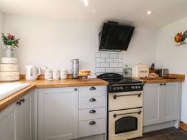 Hillcrest - Lincolnshire - 1057269 - thumbnail photo 6