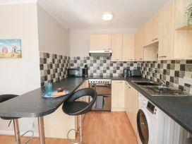 Flat 30 - Dorset - 1058017 - thumbnail photo 9